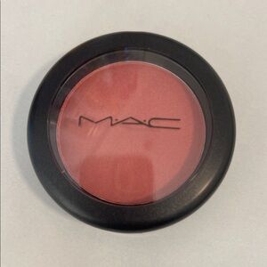 MAC Cosmetics Blush in Peachykeen